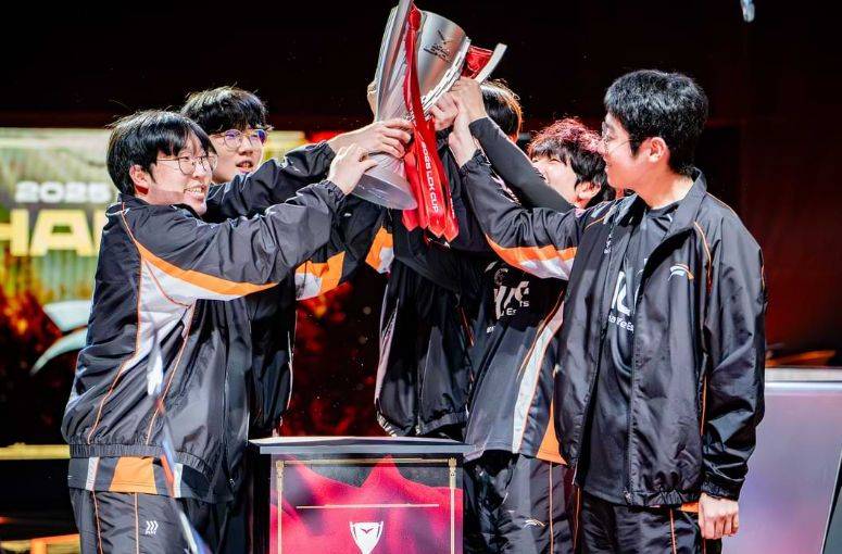 NS绝杀V5，Peanut单局斩获MVP鏖战多局小组赛，留下经典瞬间